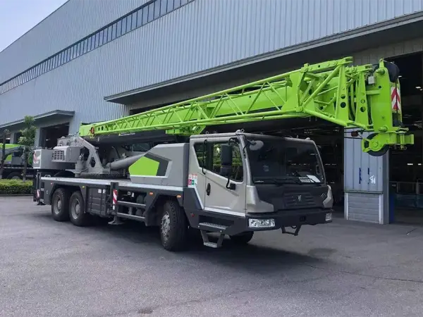 Автомобильный кран ZOOMLION 6x4 QY 2011431