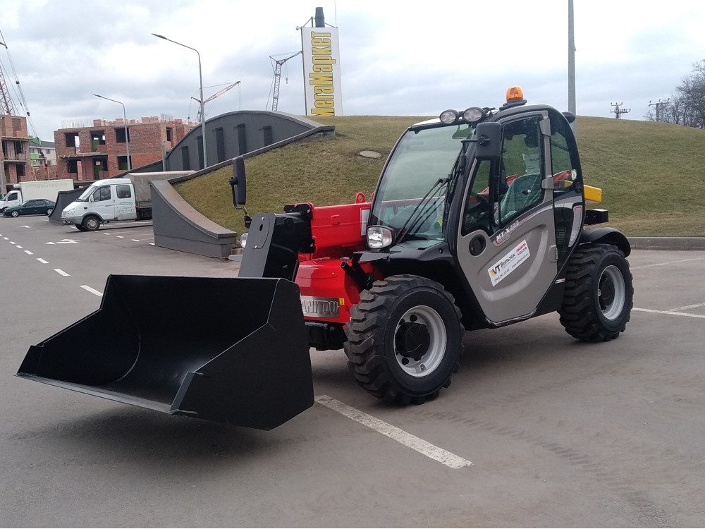 Телескопічний навантажувач MANITOU MT-X 625