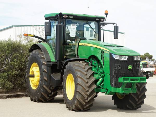 ТРАКТОР колісний John Deere 8270R
