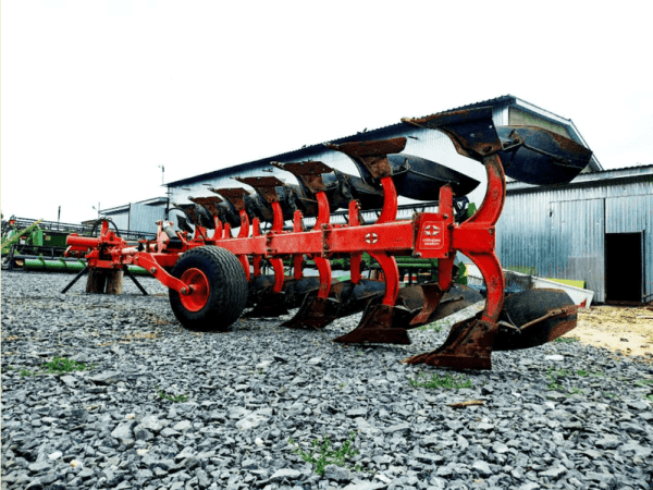 Плуг Оборотній Gregoire Besson разом із ТРАКТОРОМ колісним John Deere 8370R